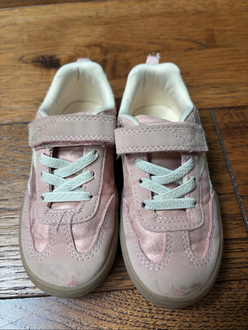 OshKosh B'gosh shimmery Light Pink Sneakers